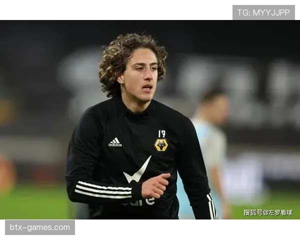 英超年轻球员崭露头角，出色表现引发球迷热议